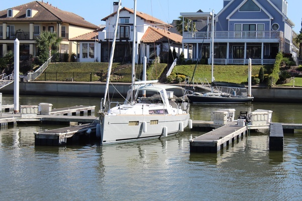 Photo of the 2016 Beneteau 35 Oceanis "Avery J"