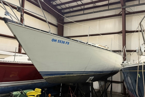 35-ft-C&C-1985--Michigan J Sandusky Ohio United States  yacht for sale