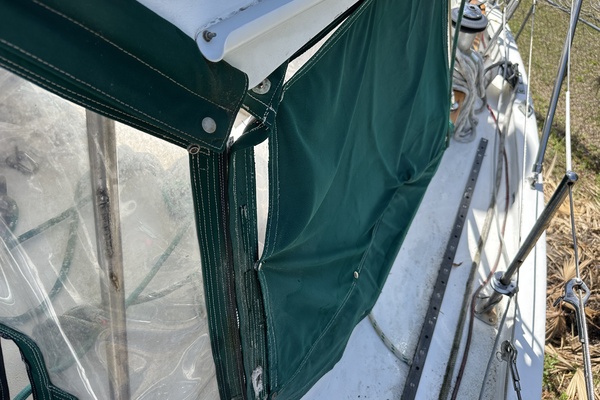 BRICK HOUSE 40ft Valiant Yacht For Sale