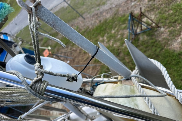 BRICK HOUSE 40ft Valiant Yacht For Sale