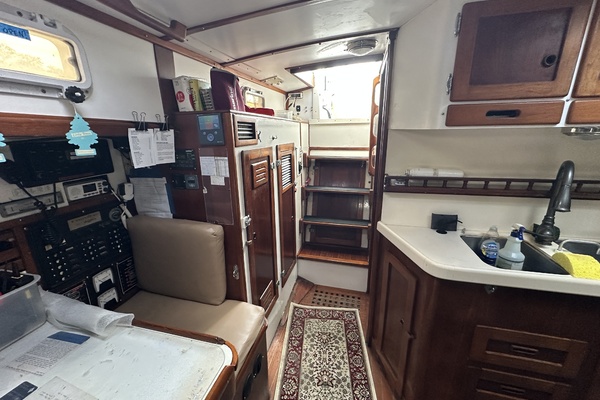 BRICK HOUSE 40ft Valiant Yacht For Sale