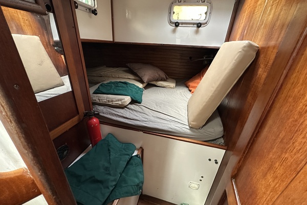 BRICK HOUSE 40ft Valiant Yacht For Sale