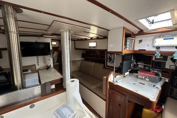 BRICK HOUSE 40ft Valiant Yacht For Sale