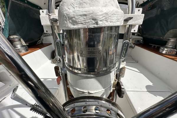 BRICK HOUSE 40ft Valiant Yacht For Sale