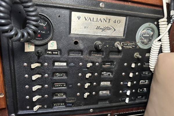 BRICK HOUSE 40ft Valiant Yacht For Sale