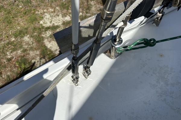 BRICK HOUSE 39ft Valiant Yacht For Sale