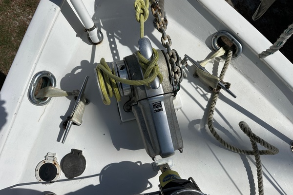 BRICK HOUSE 40ft Valiant Yacht For Sale