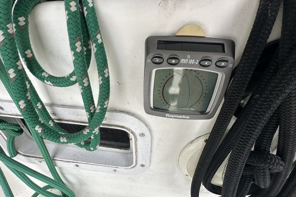 BRICK HOUSE 39ft Valiant Yacht For Sale