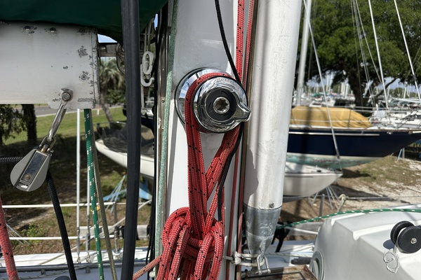 BRICK HOUSE 40ft Valiant Yacht For Sale