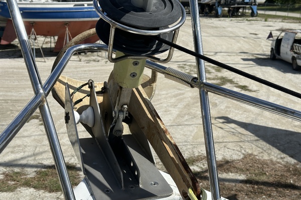 BRICK HOUSE 40ft Valiant Yacht For Sale