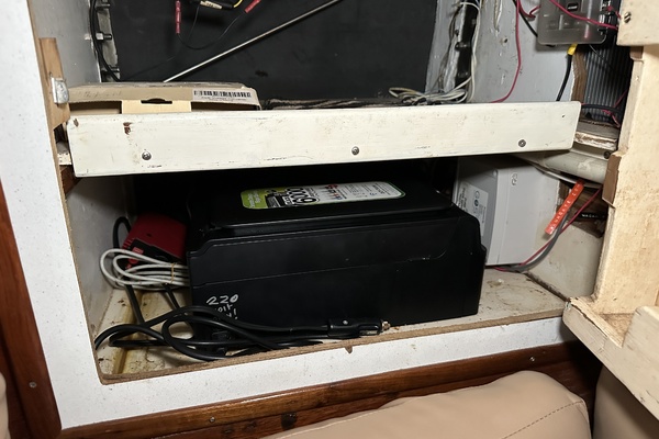 BRICK HOUSE 40ft Valiant Yacht For Sale