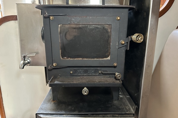 BRICK HOUSE 40ft Valiant Yacht For Sale