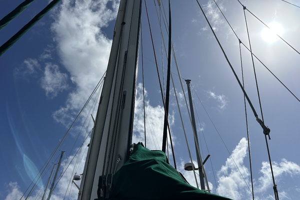 BRICK HOUSE 40ft Valiant Yacht For Sale