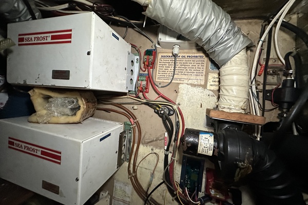 BRICK HOUSE 40ft Valiant Yacht For Sale