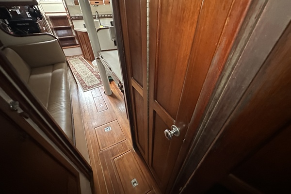 BRICK HOUSE 40ft Valiant Yacht For Sale