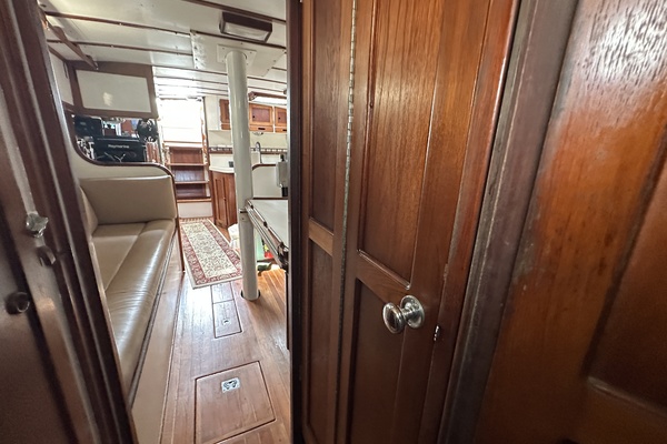 BRICK HOUSE 40ft Valiant Yacht For Sale