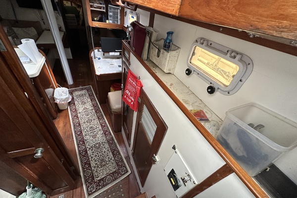 BRICK HOUSE 40ft Valiant Yacht For Sale