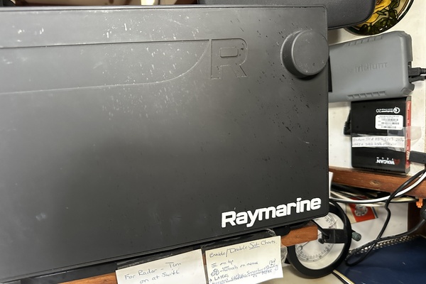 BRICK HOUSE 40ft Valiant Yacht For Sale