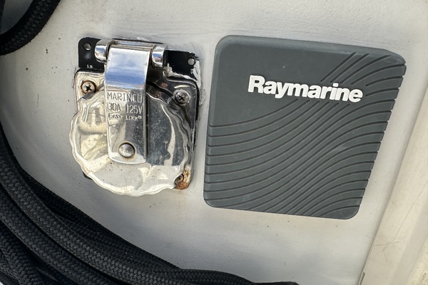 BRICK HOUSE 40ft Valiant Yacht For Sale