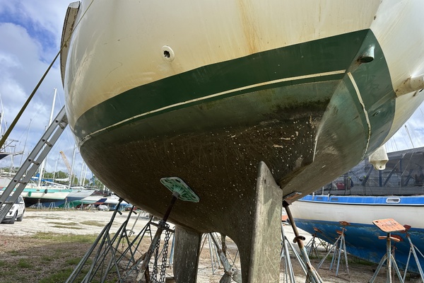 BRICK HOUSE 40ft Valiant Yacht For Sale