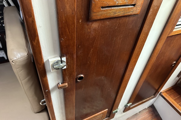 BRICK HOUSE 40ft Valiant Yacht For Sale