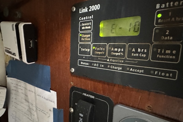 BRICK HOUSE 40ft Valiant Yacht For Sale