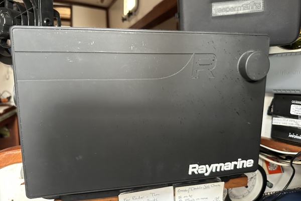 BRICK HOUSE 40ft Valiant Yacht For Sale