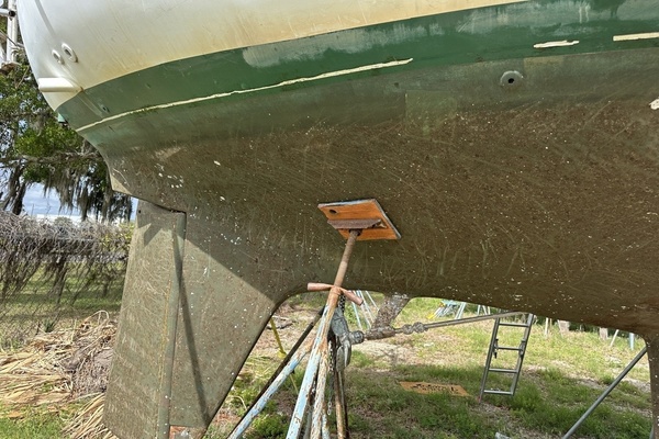 BRICK HOUSE 39ft Valiant Yacht For Sale