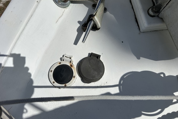 BRICK HOUSE 40ft Valiant Yacht For Sale