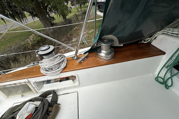 BRICK HOUSE 40ft Valiant Yacht For Sale