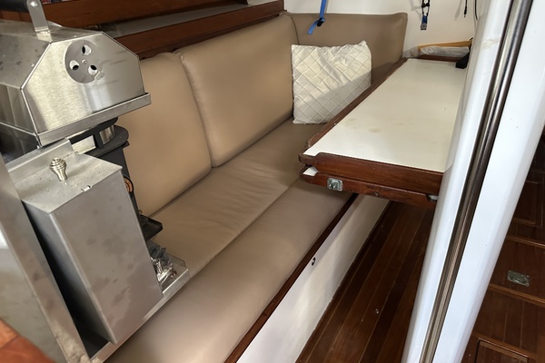 BRICK HOUSE 40ft Valiant Yacht For Sale