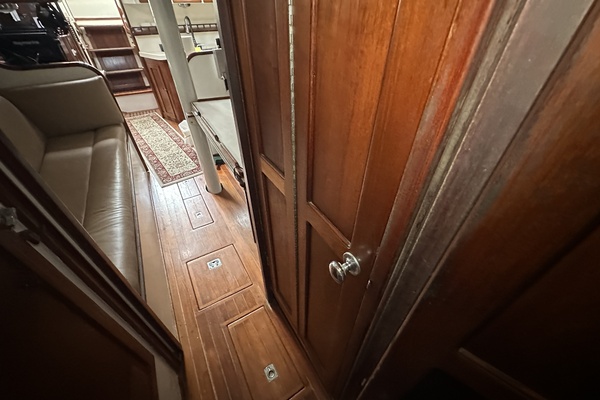 BRICK HOUSE 40ft Valiant Yacht For Sale