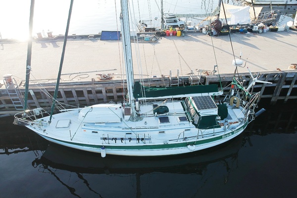 BRICK HOUSE 40ft Valiant Yacht For Sale