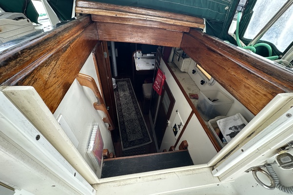 BRICK HOUSE 40ft Valiant Yacht For Sale