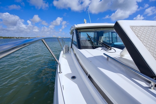 ZIA 37ft Jeanneau Yacht For Sale