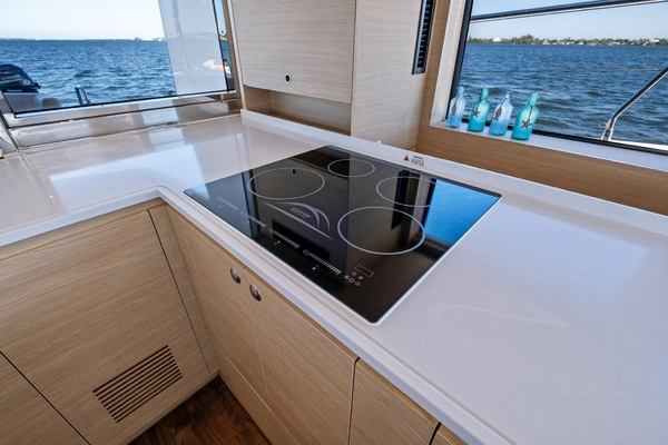 Remarkable I 54ft Aquila Yacht For Sale