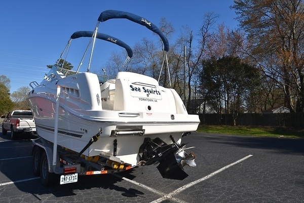 Photo of the 2008 Sea Ray Sundancer 260 "See Squirts"