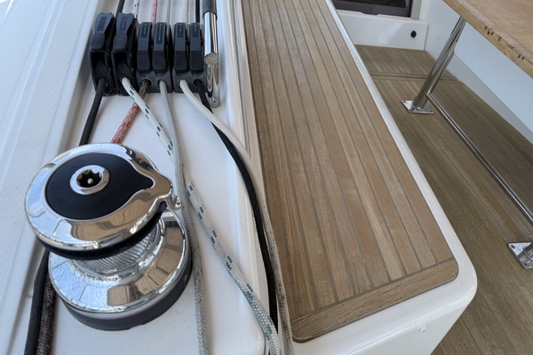 Blue Pearl 60ft Beneteau Yacht For Sale