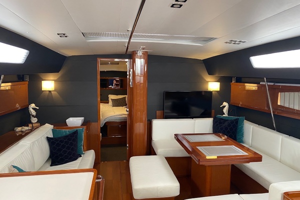 Blue Pearl 60ft Beneteau Yacht For Sale