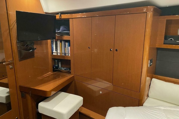 Blue Pearl 60ft Beneteau Yacht For Sale