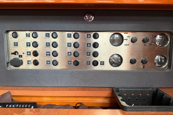 Blue Pearl 60ft Beneteau Yacht For Sale