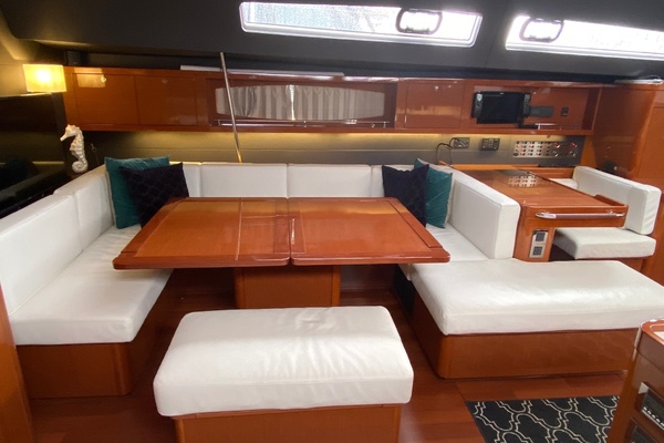 Blue Pearl 60ft Beneteau Yacht For Sale