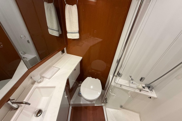 Blue Pearl 60ft Beneteau Yacht For Sale