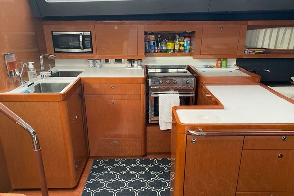 Blue Pearl 60ft Beneteau Yacht For Sale