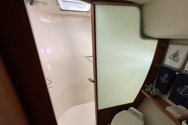 2006 Tiara Yachts 43