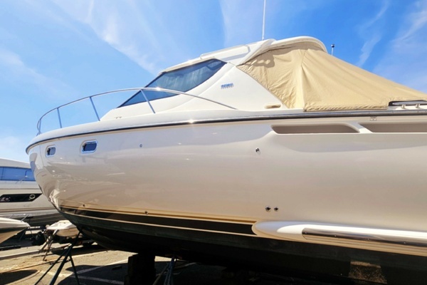 2006 Tiara Yachts 43 Sovran
