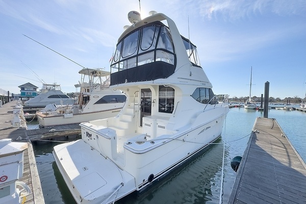 Photo of the 2007 Silverton 34 Convertible "Hobe"