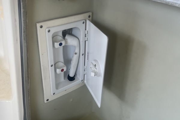 AT EASE 41ft Maxum Yacht For Sale