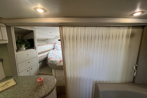 AT EASE 41ft Maxum Yacht For Sale