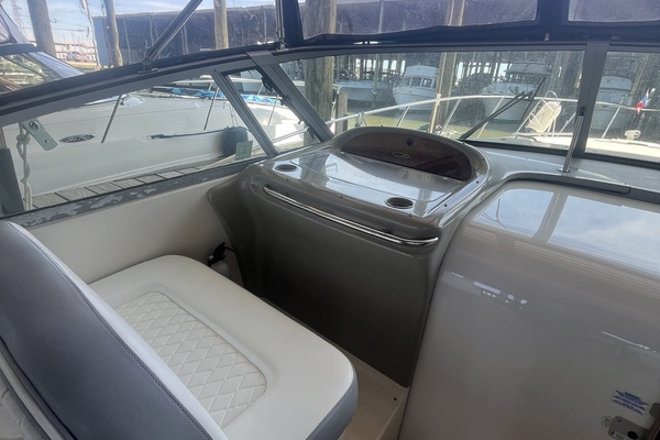 AT EASE 41ft Maxum Yacht For Sale